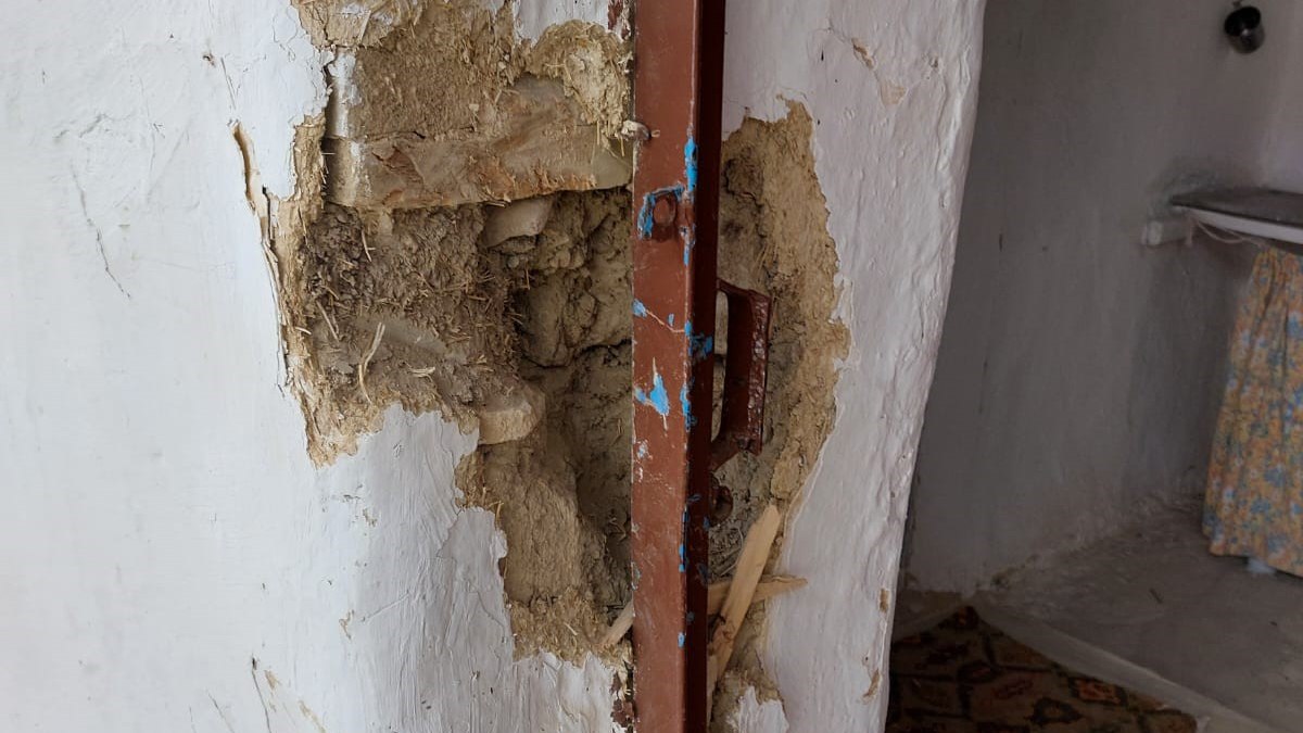 Sivas’ta köy evinde 500 bin lira değerinde halı hırsızlığı