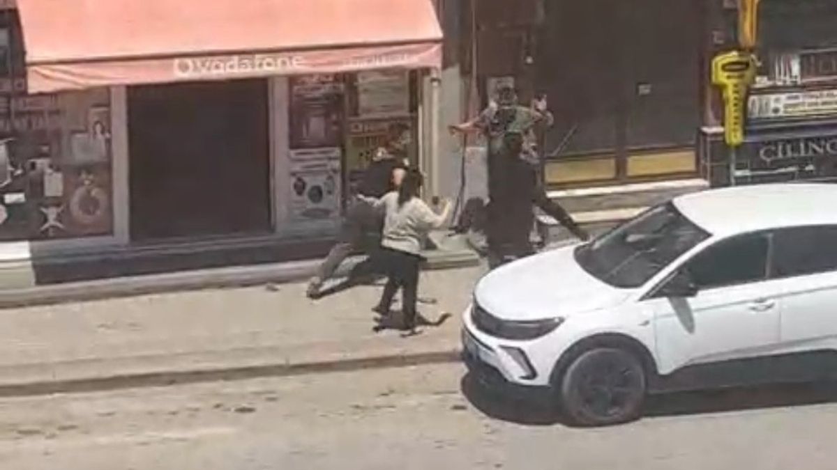 Eskişehir’de akrabalar arasındaki bıçaklı kavgada ortalık karıştı