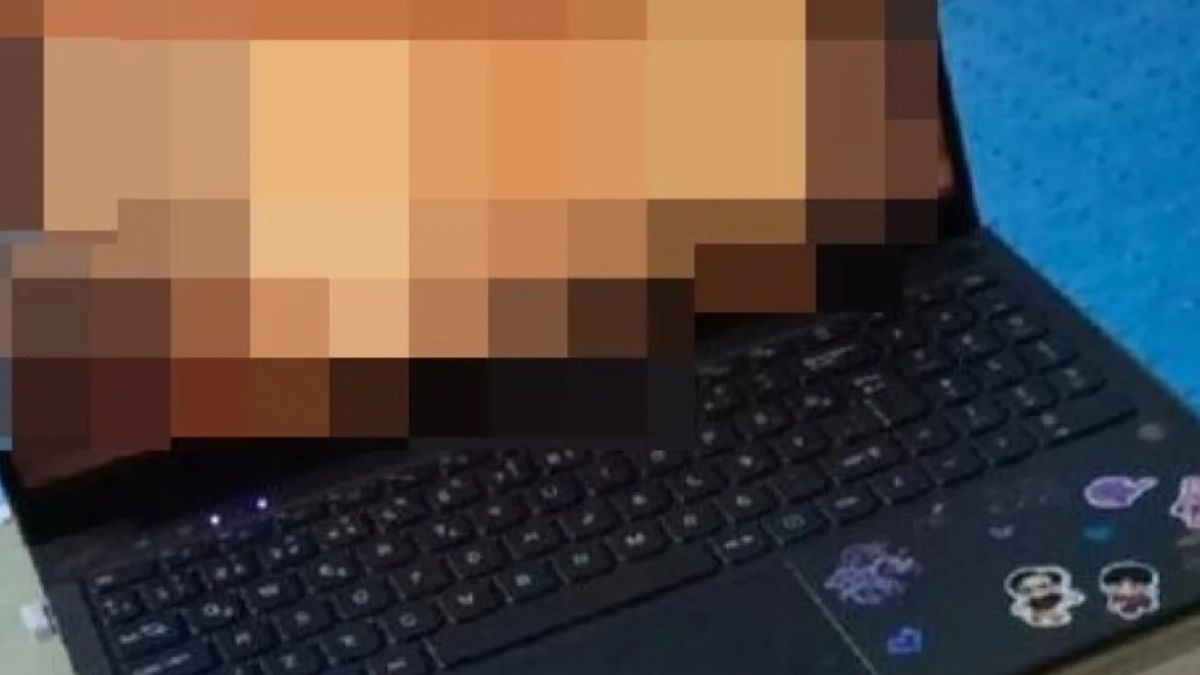Sakarya’da yurtta pornografik film açan 2 kız yurttan uzaklaştırıldı